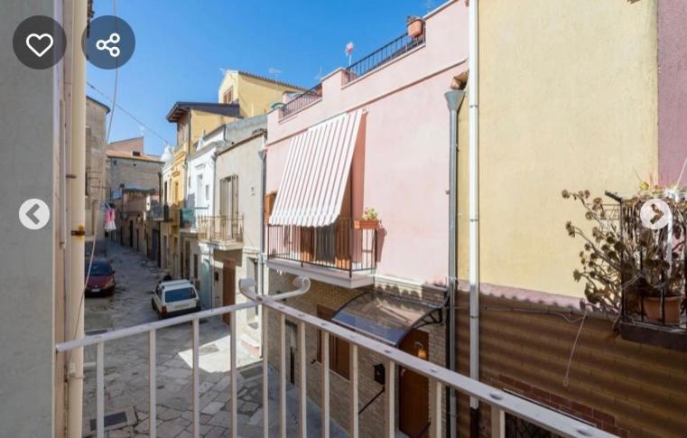 B&B Palazzo Veliero Al Castello Torremaggiore Экстерьер фото